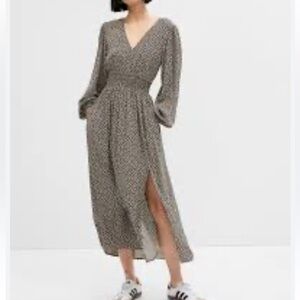 Gap Smocked V-Neck Maxi Dress Size S New